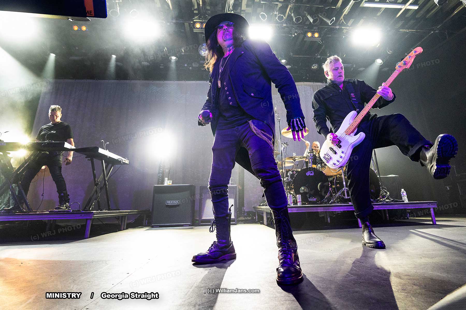 09-SLIDER-CONCERT-(08×12)-11