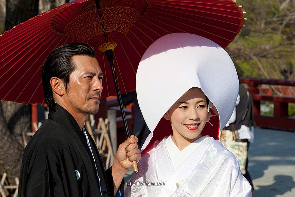 jpn-0328-15-10642-enoshima-wedding-couple