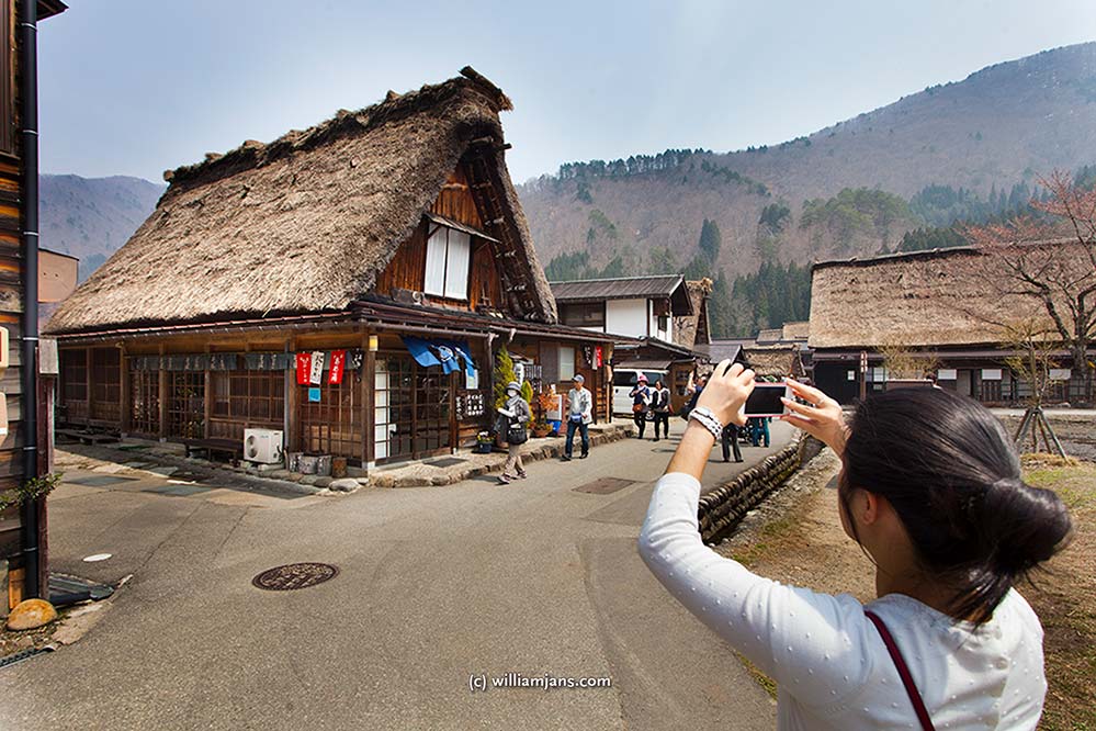 jpn-0416-34-15295-shirakawa