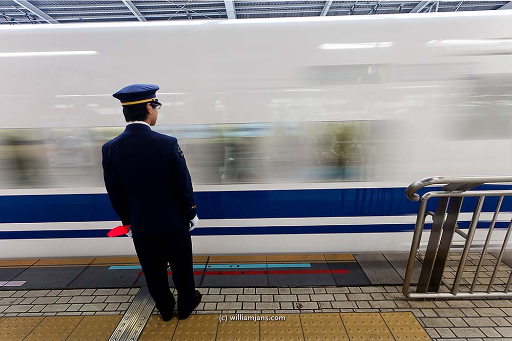 jpn-0505-53-19354-3-train-conductor